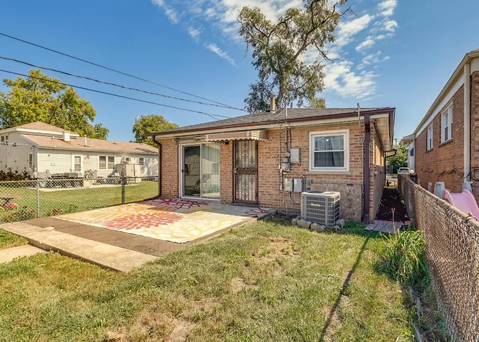 Сasa de vacaciones Private Backyard! Chicagoland Ranch Retreat *